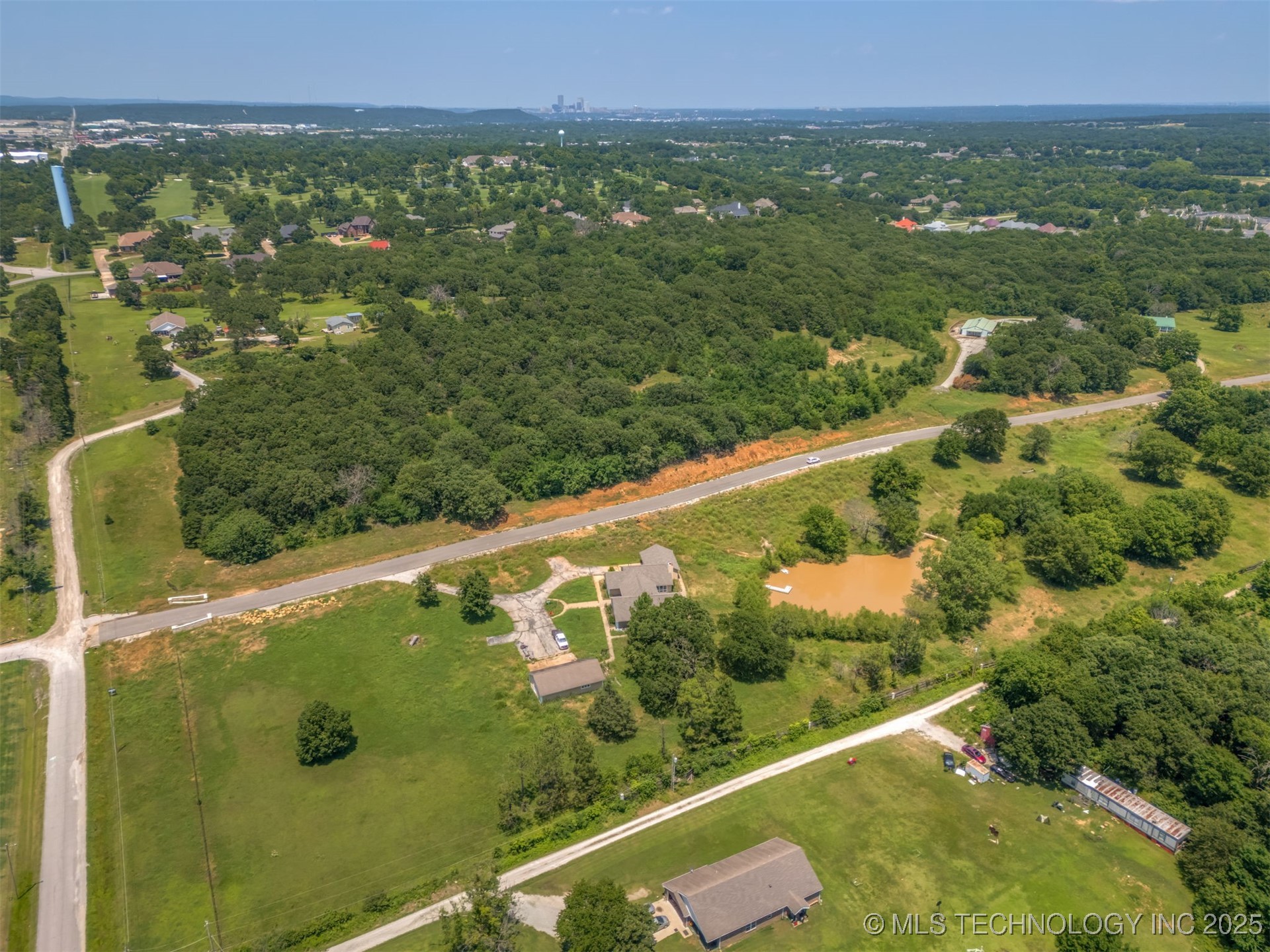 4881 Oak Timber Drive Tulsa OK 74131