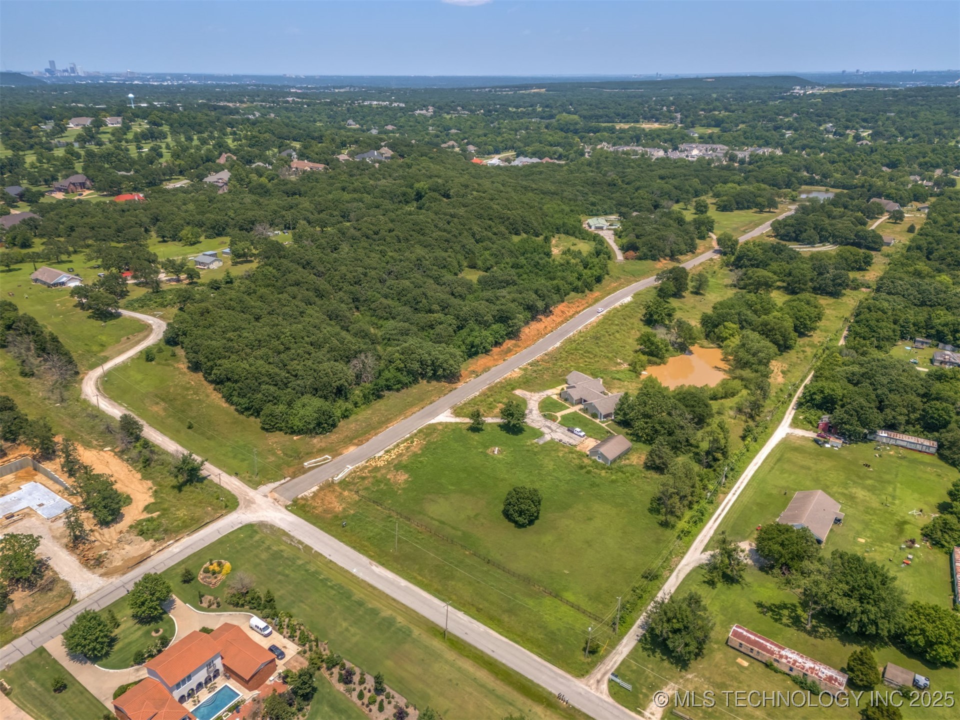 4881 Oak Timber Drive Tulsa OK 74131