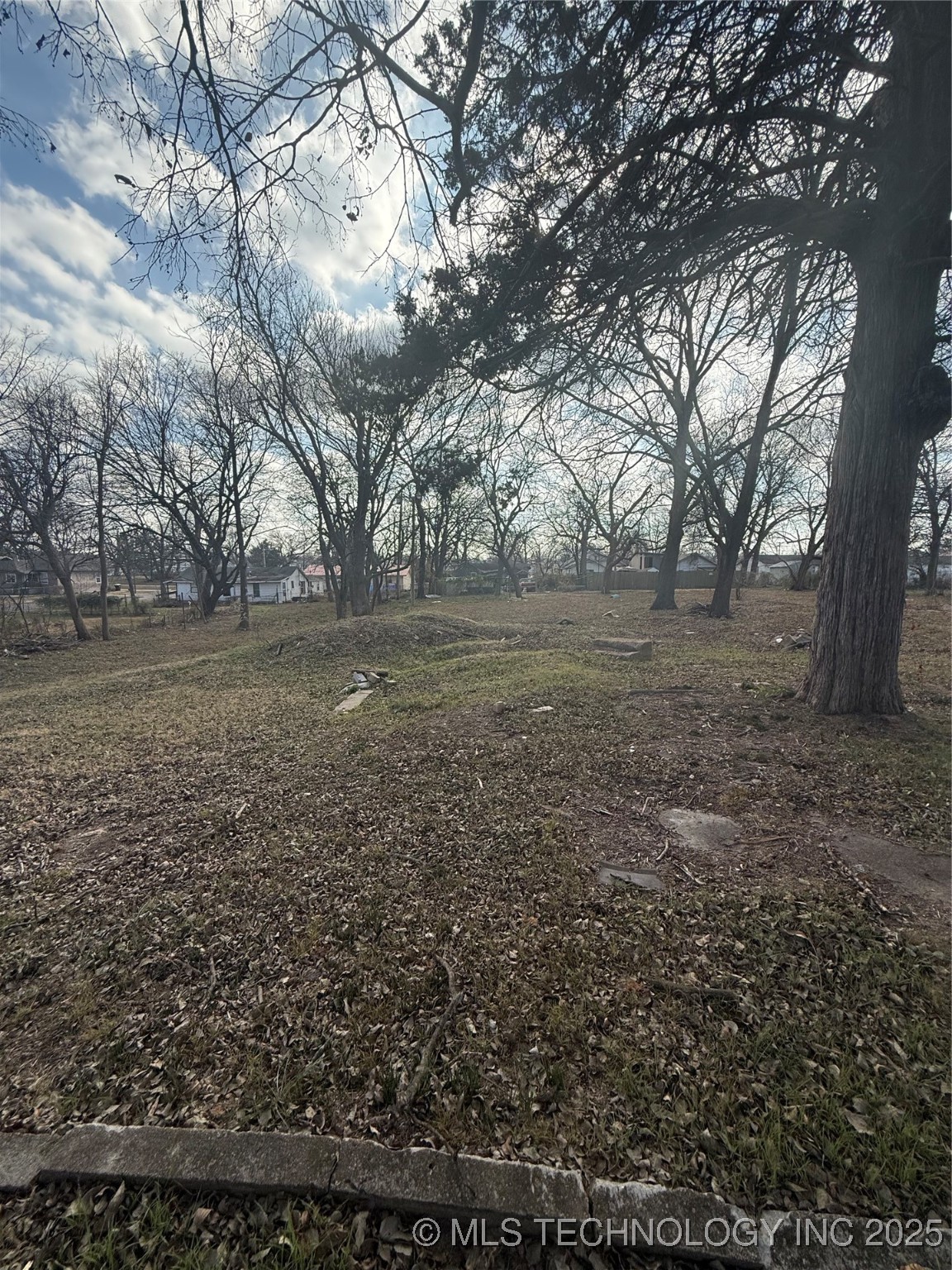 513 W 9th Ada OK 74820