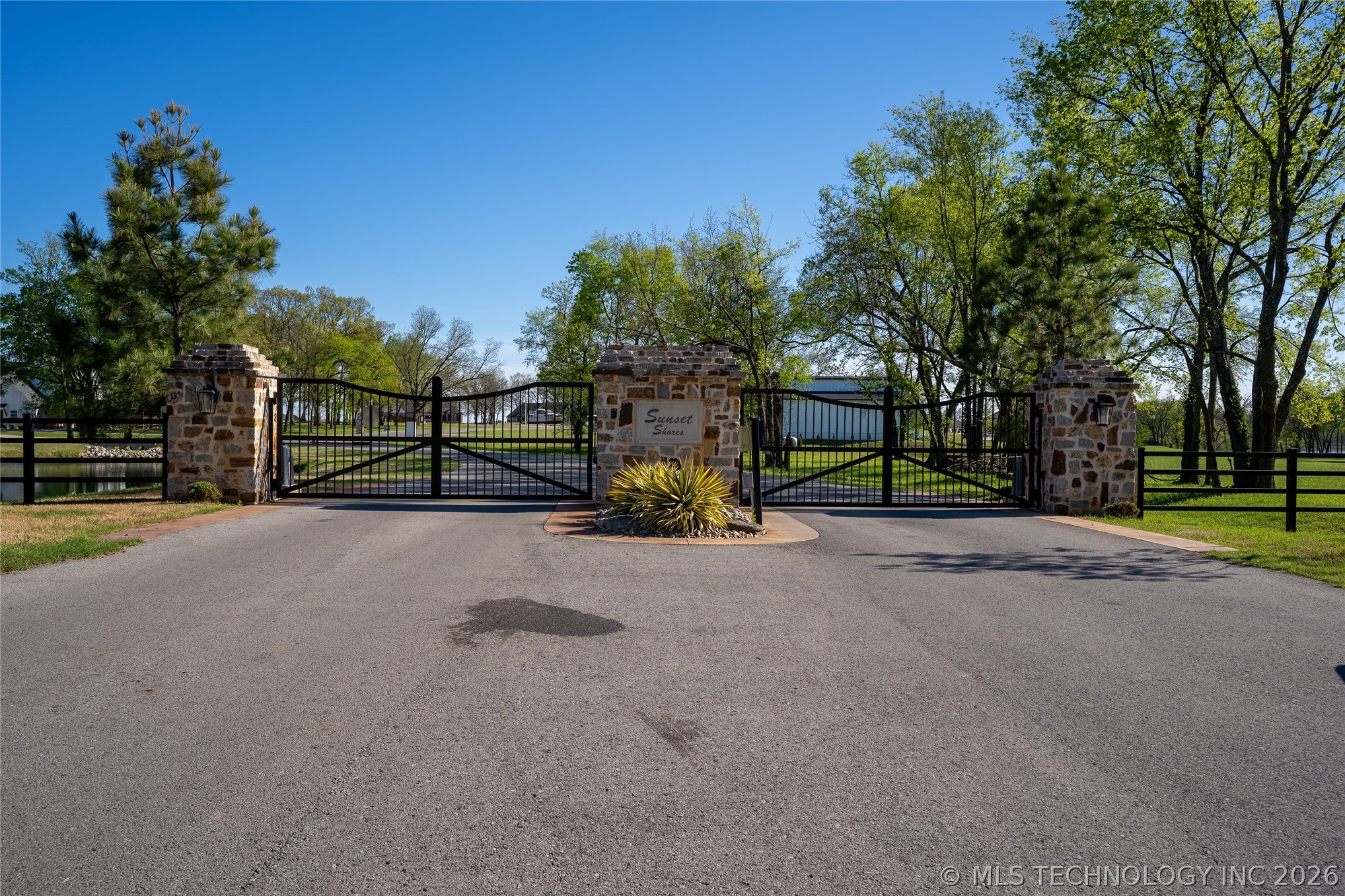3870 E 482 Lane Pryor OK 74361