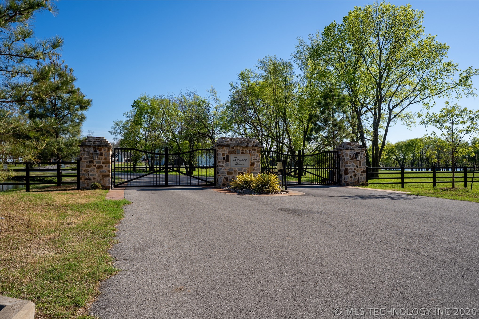 3870 E 482 Lane Pryor OK 74361