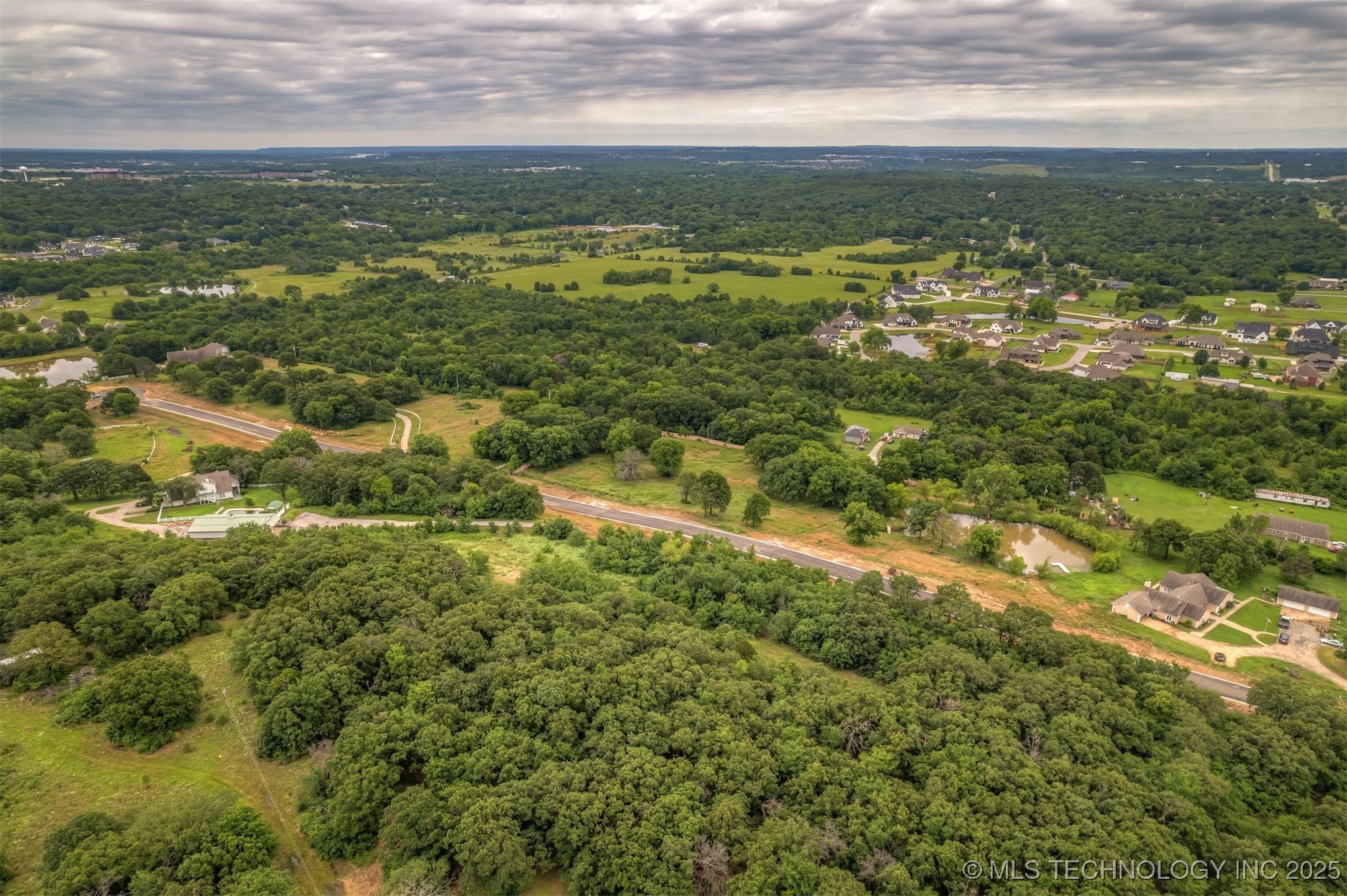 4663 Oak Timber Drive Tulsa OK 74131