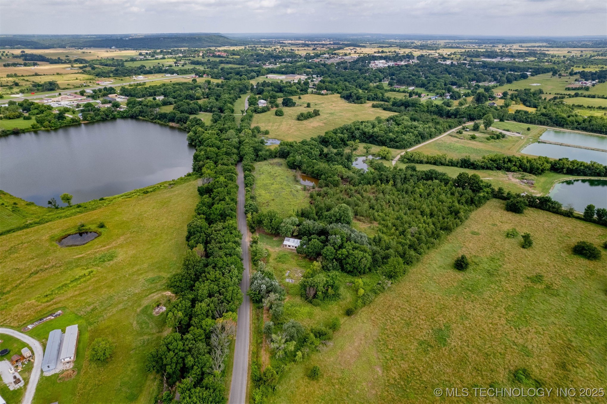 19202 S Old Highway 2 Warner OK 74469