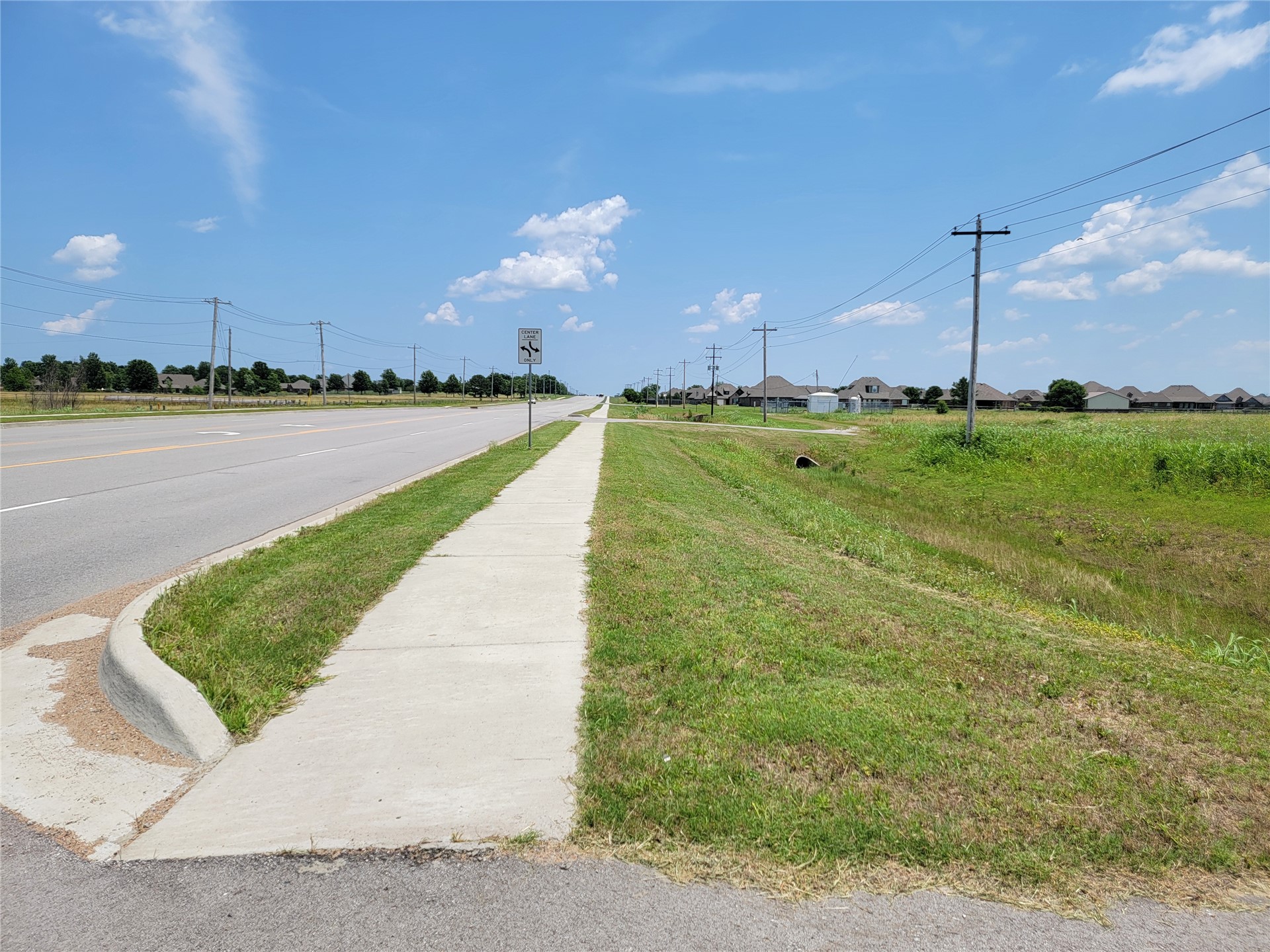 6498 E Highway 20 Collinsville OK 74021
