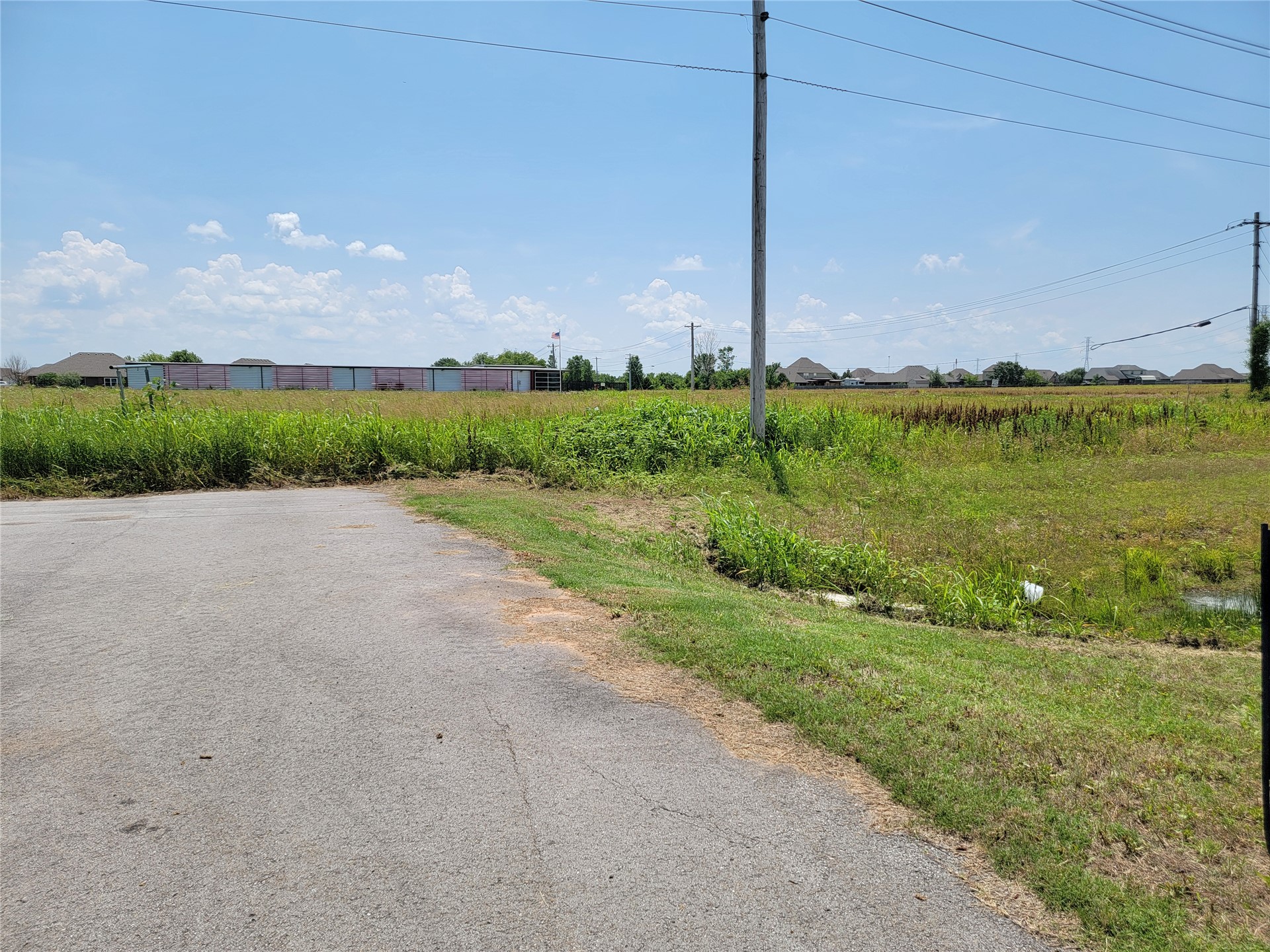6498 E Highway 20 Collinsville OK 74021