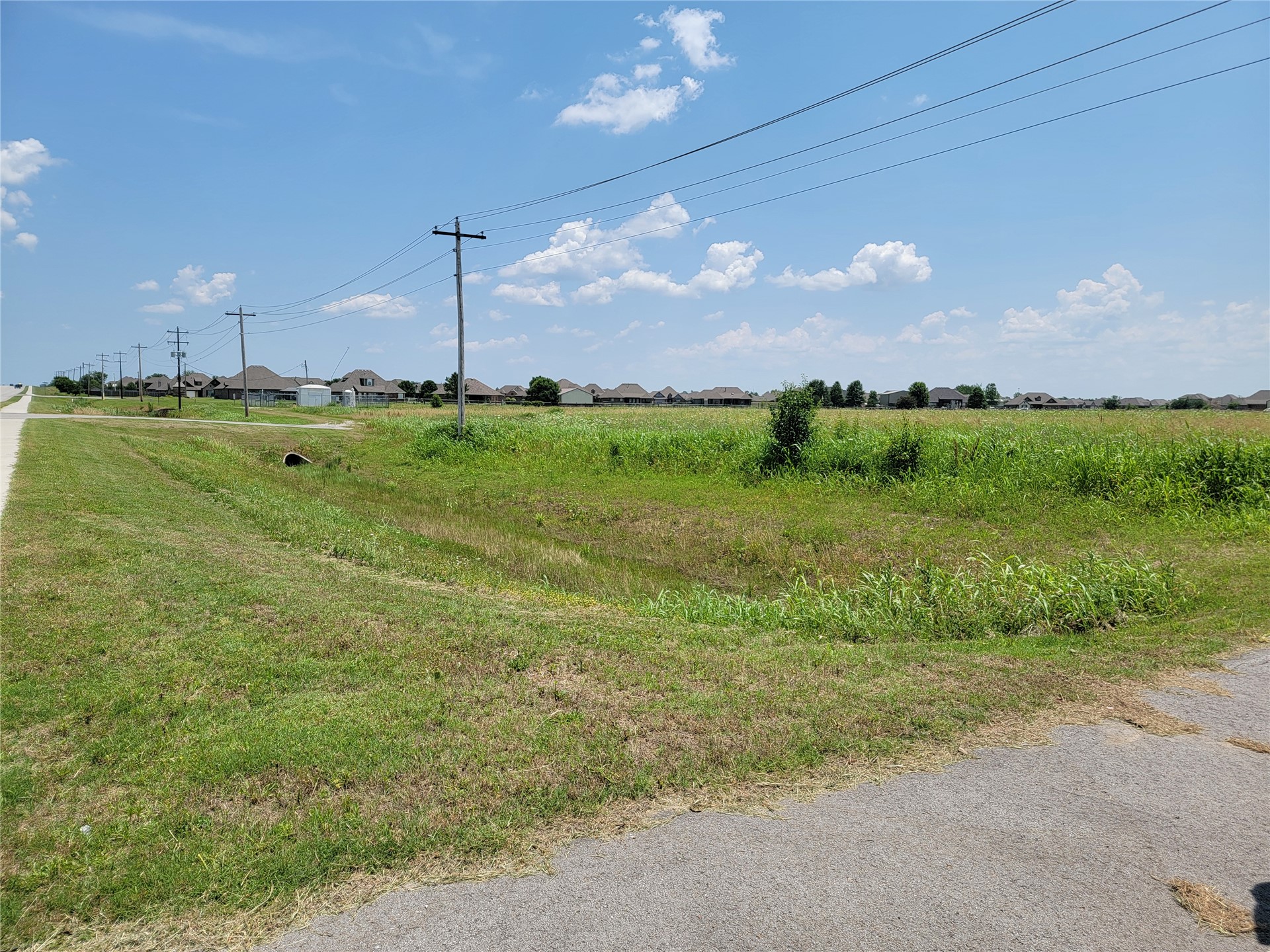 6498 E Highway 20 Collinsville OK 74021