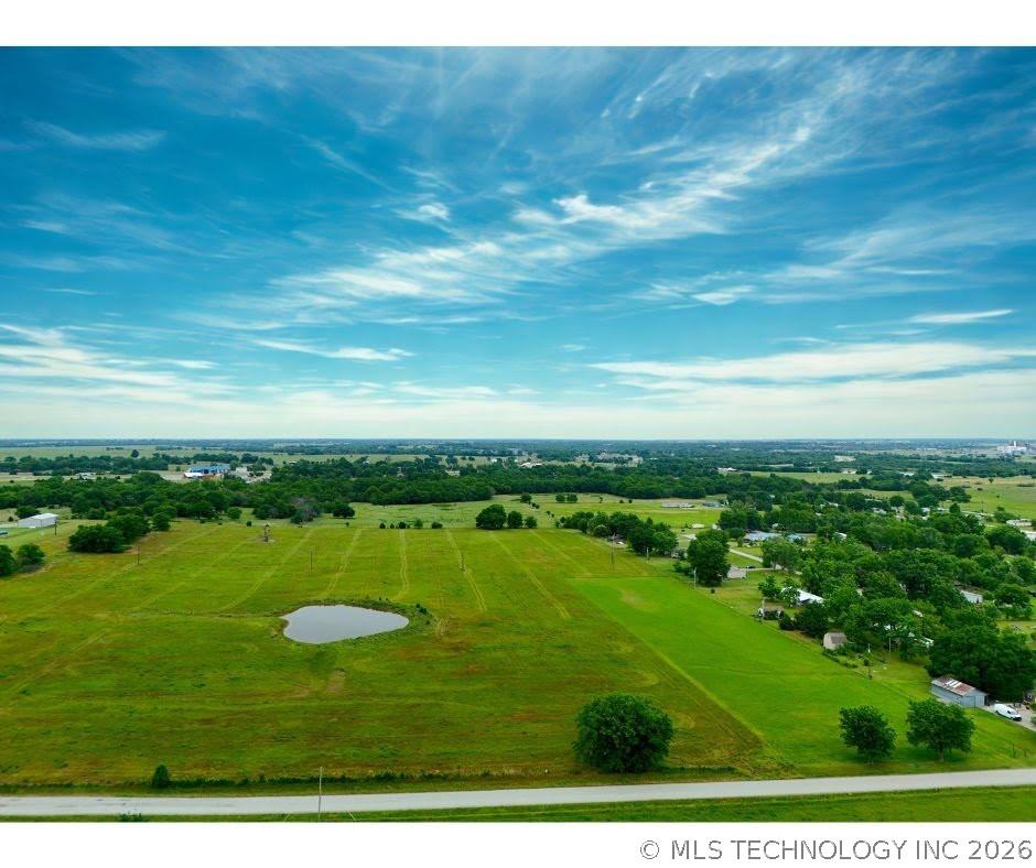 12 E 420 Road Oologah OK 74053
