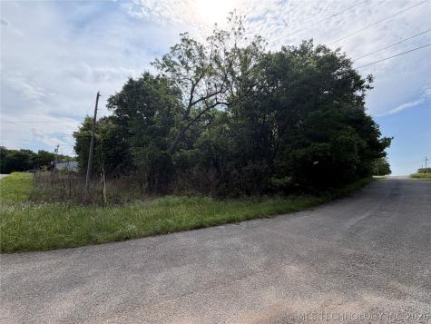 Maple Road Langley OK 74350