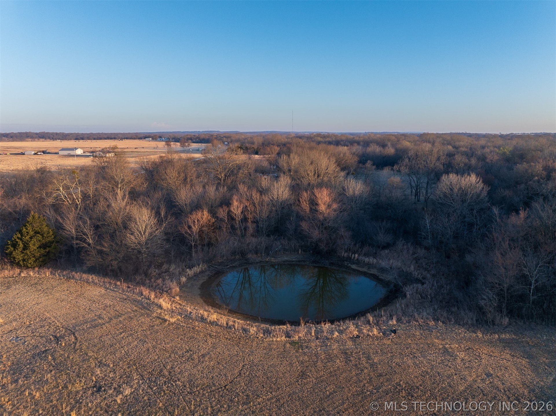 1 N 320 Road Morris OK 74445