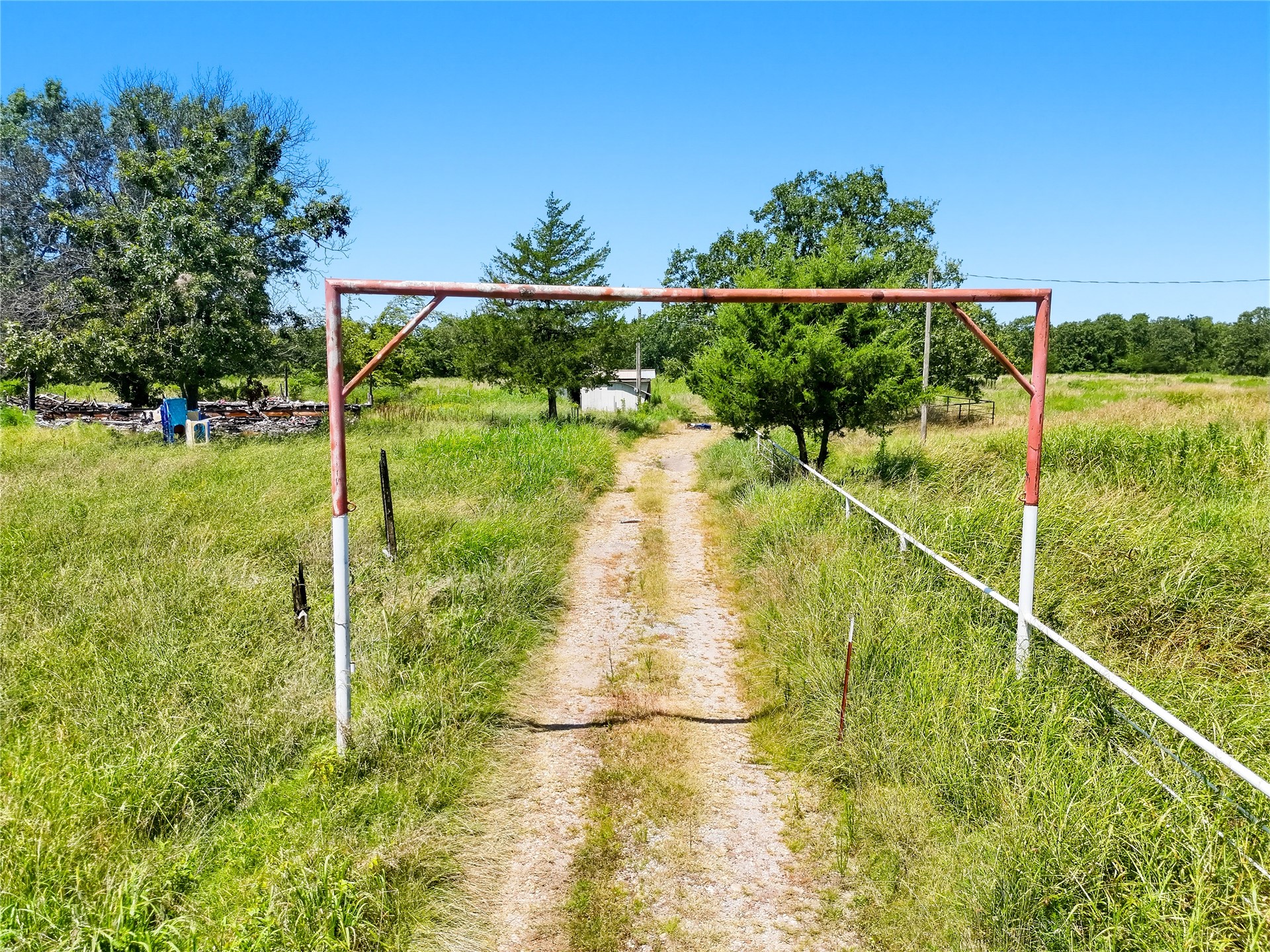 8895 N 490 Tahlequah OK 74464