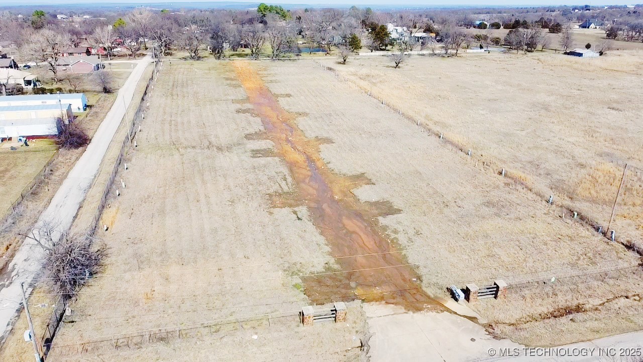 439 Maiden Lane Henryetta OK 74437