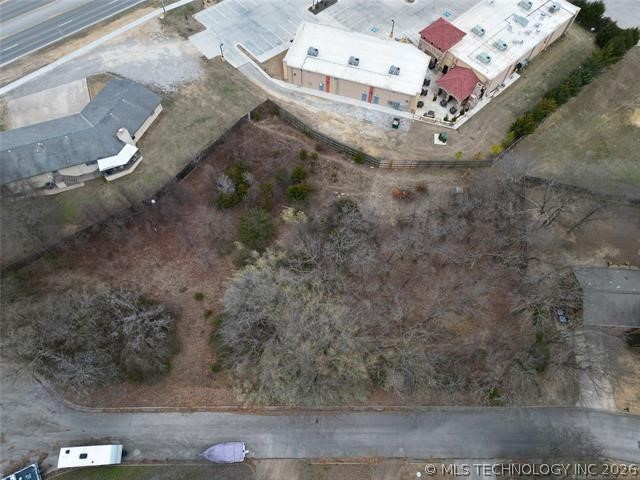 SE Ravenwood Court Bartlesville OK 74006