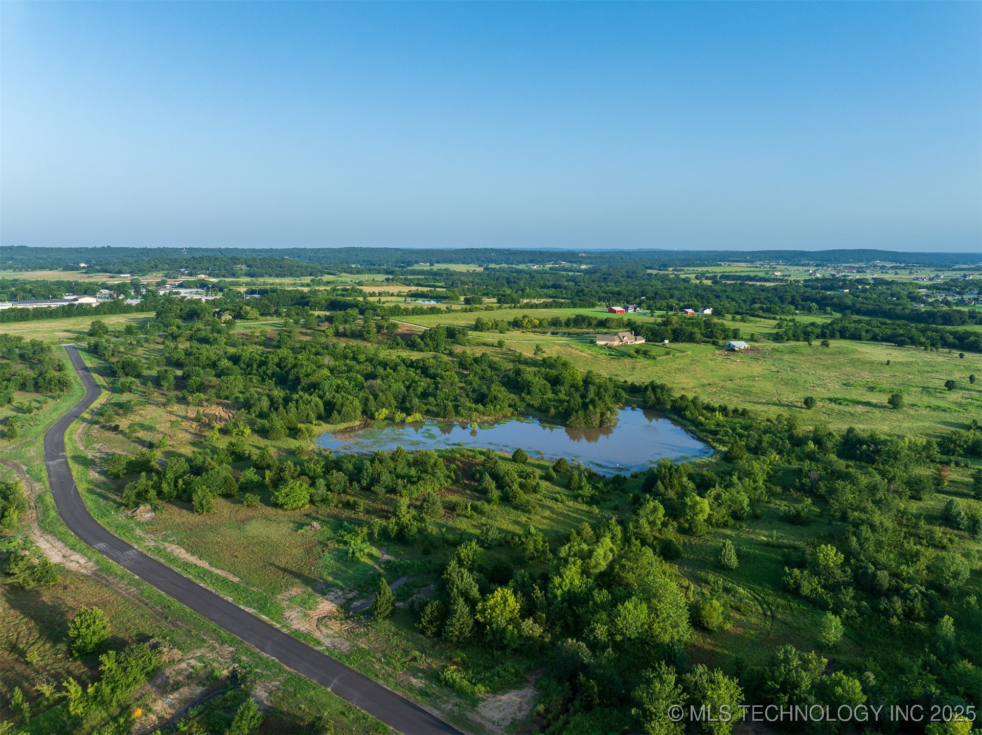 07 W 195th Street S Mounds OK 74047