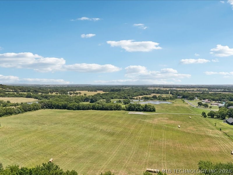 5763 Lakeview Drive Mounds OK 74047
