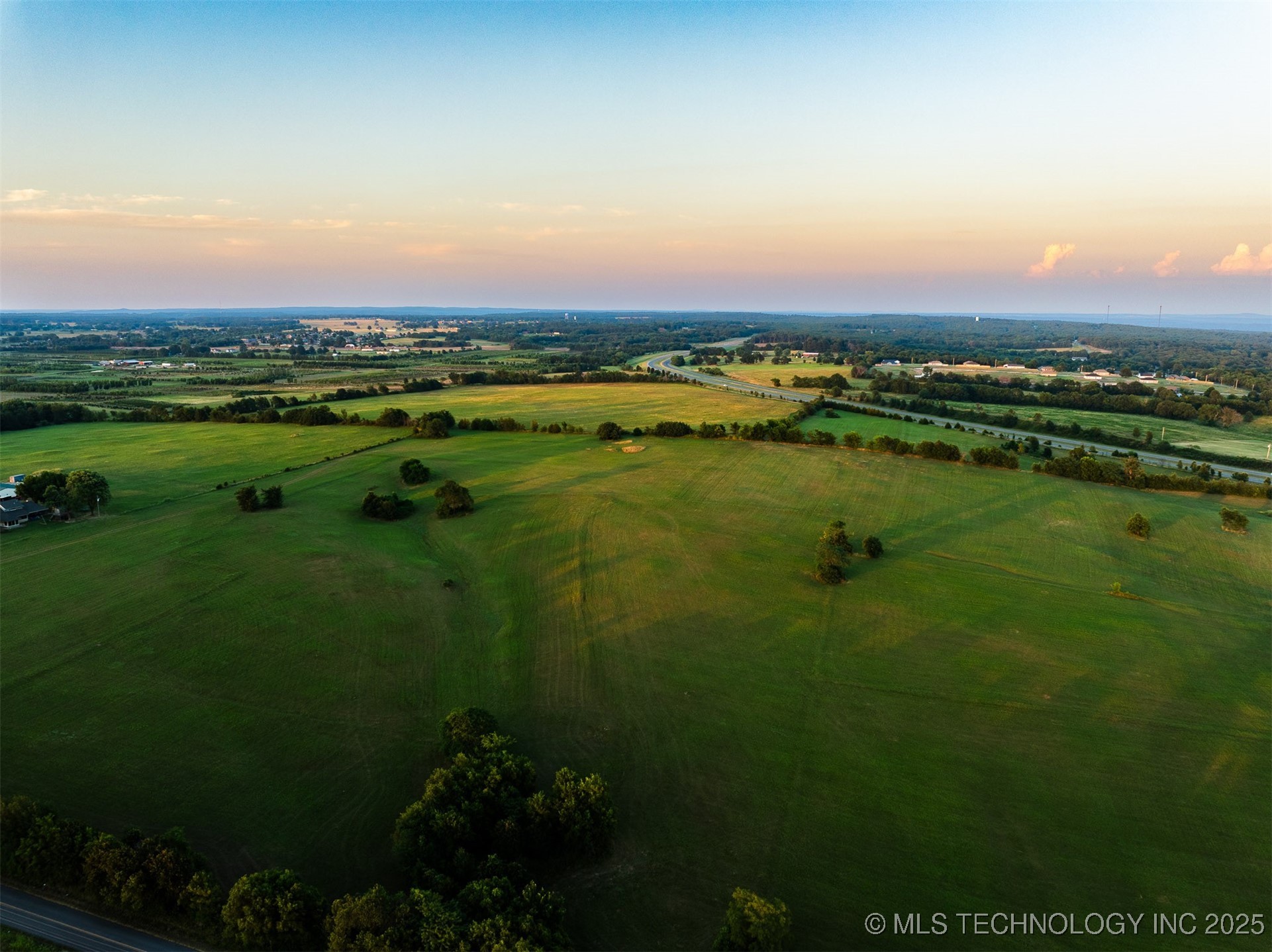 17022 W Grandview Road Tahlequah OK 74464