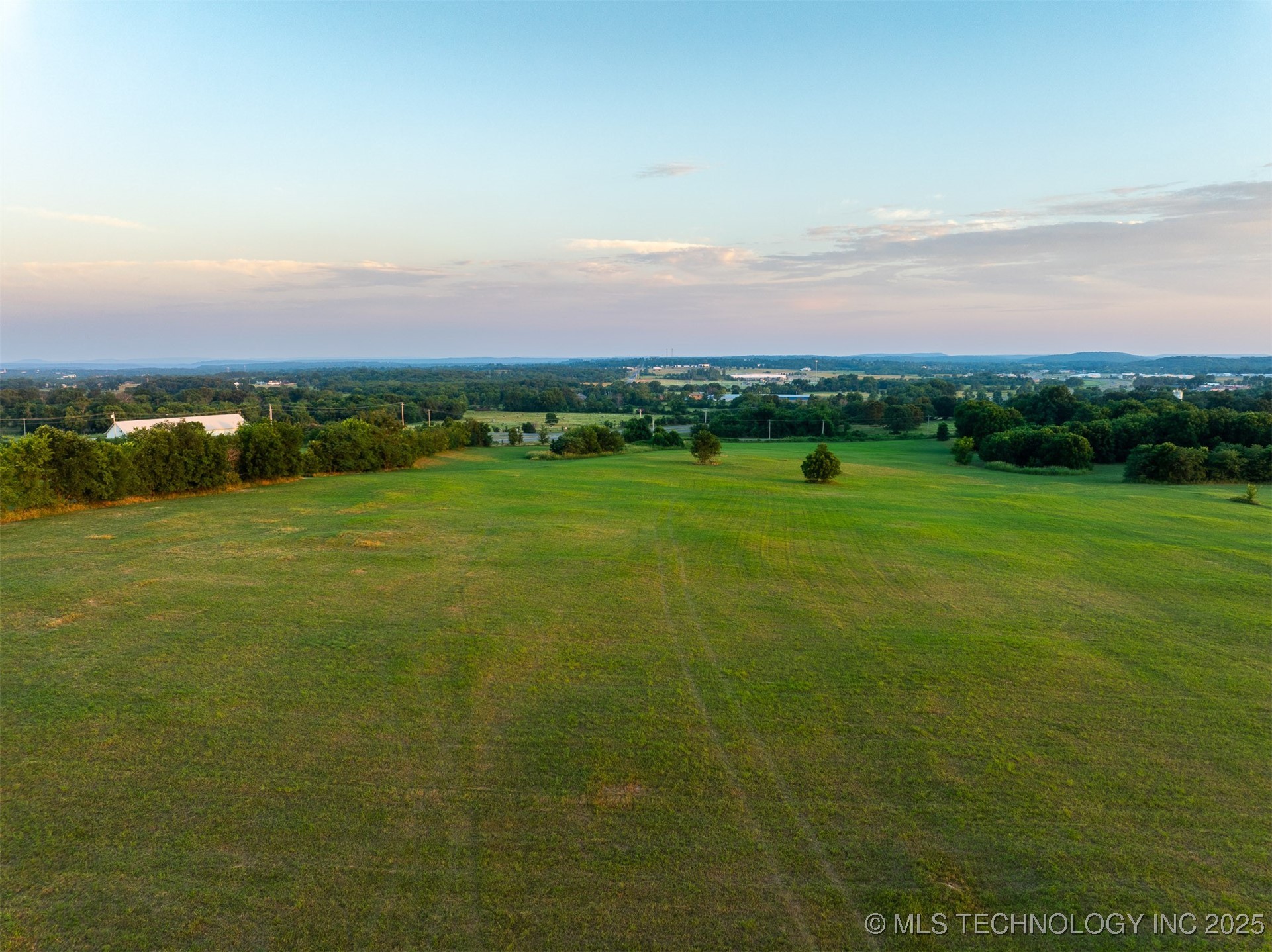 17022 W Grandview Road Tahlequah OK 74464