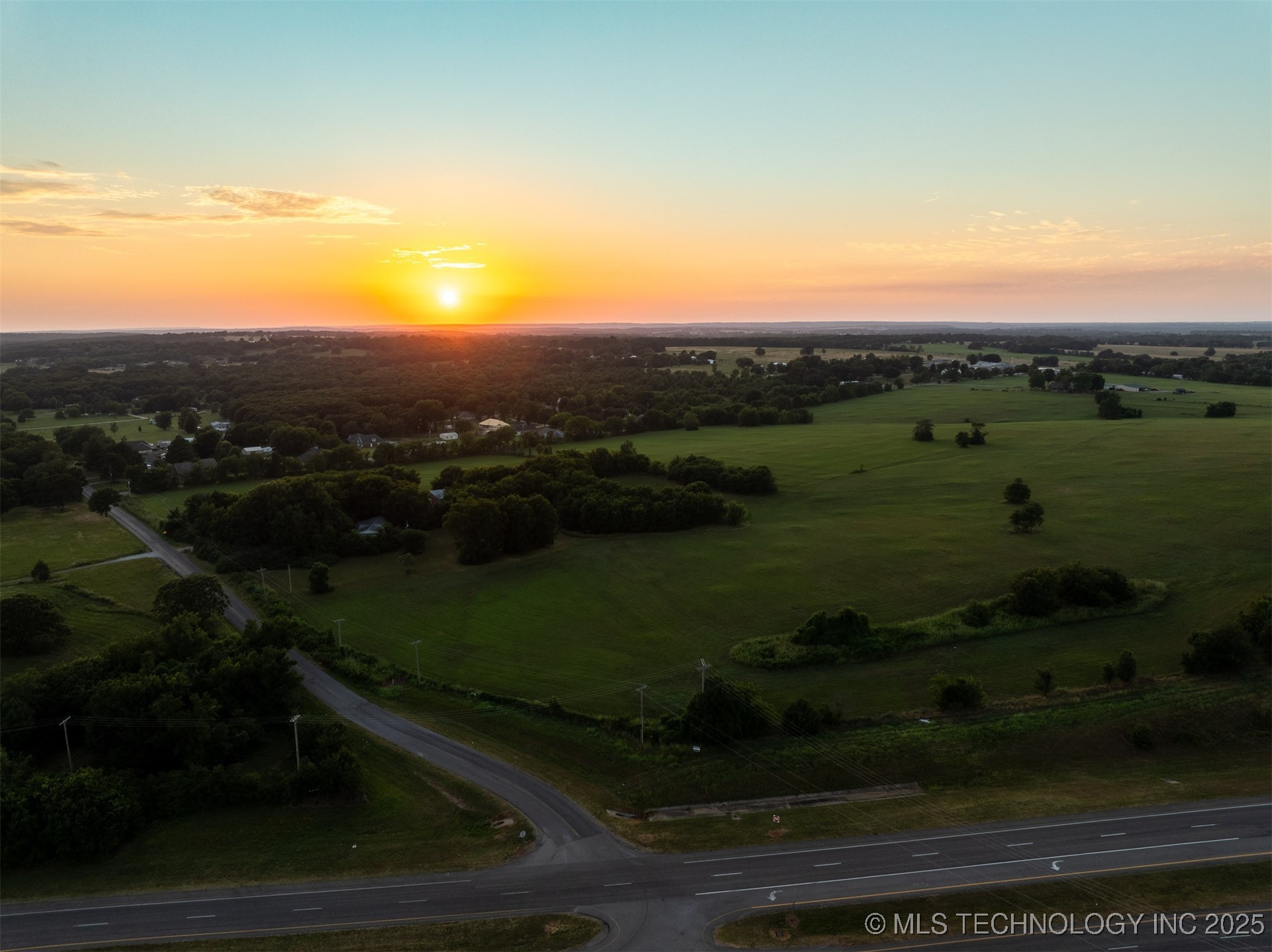 17022 W Grandview Road Tahlequah OK 74464