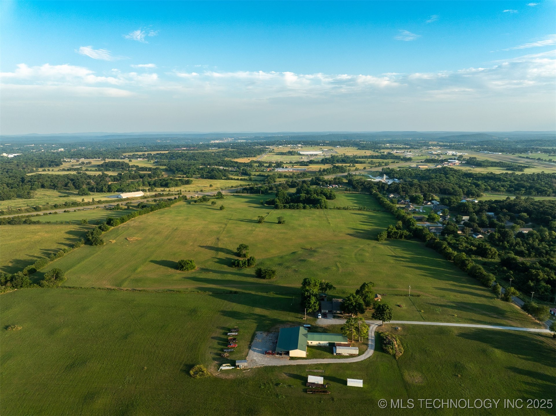 17022 W Grandview Road Tahlequah OK 74464