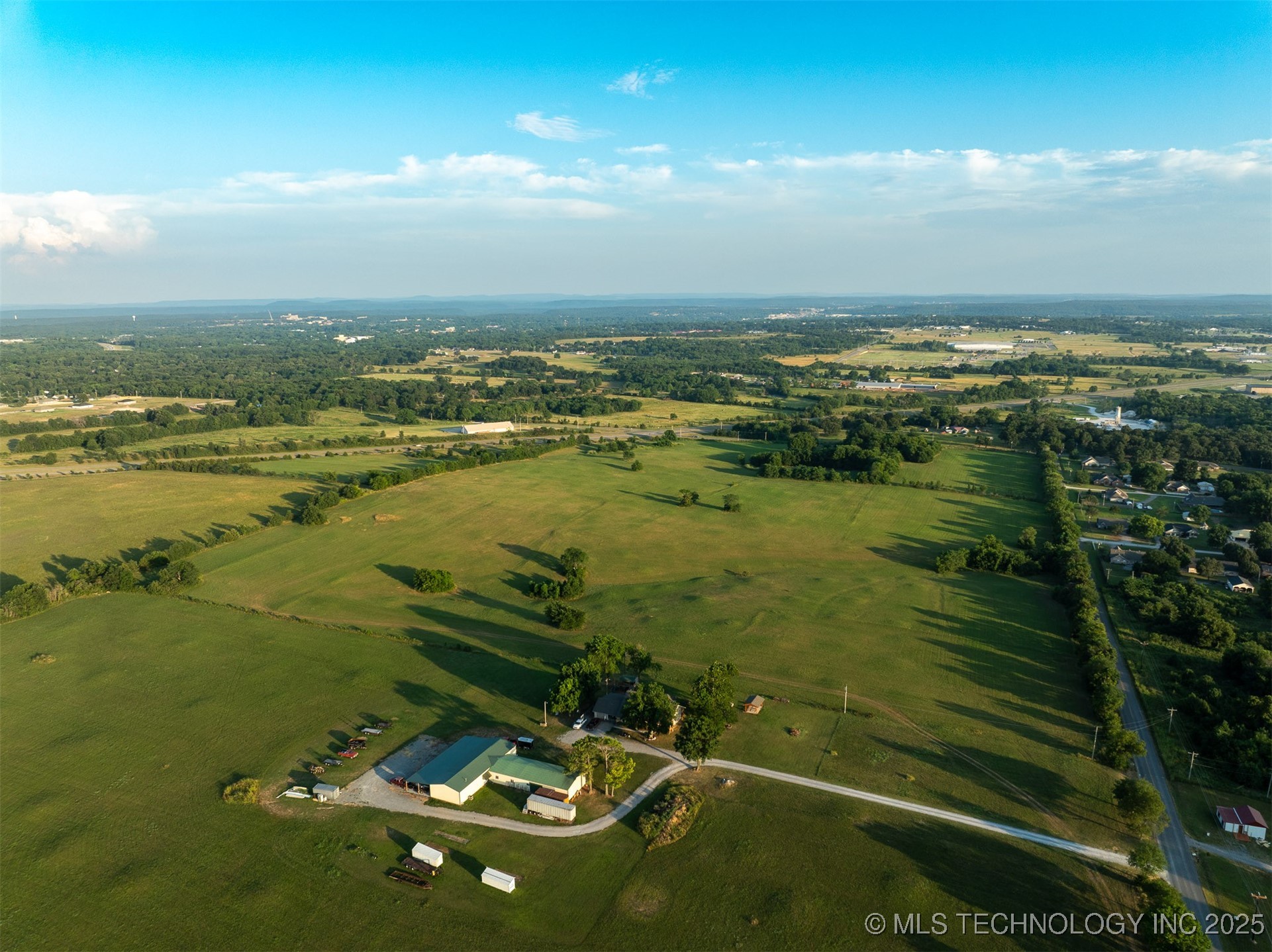 17022 W Grandview Road Tahlequah OK 74464