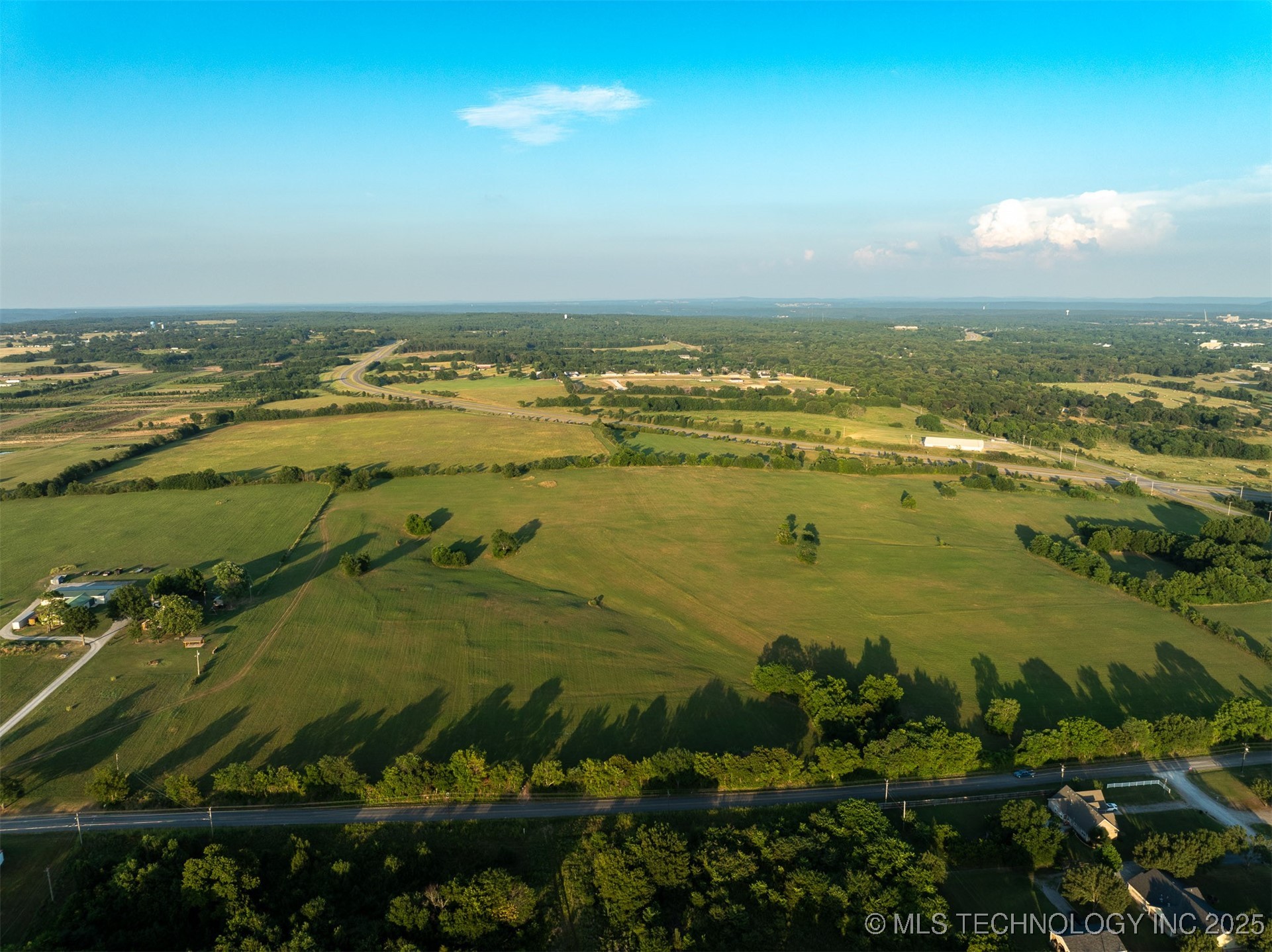 17022 W Grandview Road Tahlequah OK 74464