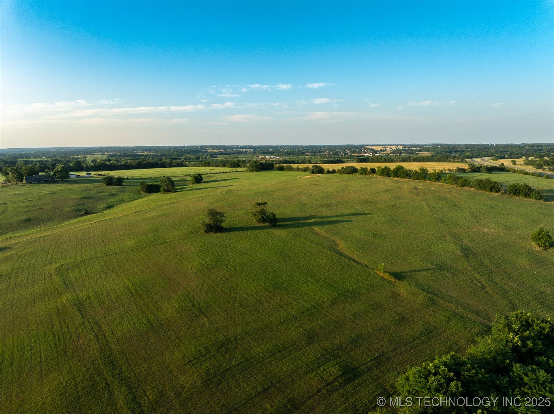 17022 W Grandview Road Tahlequah OK 74464