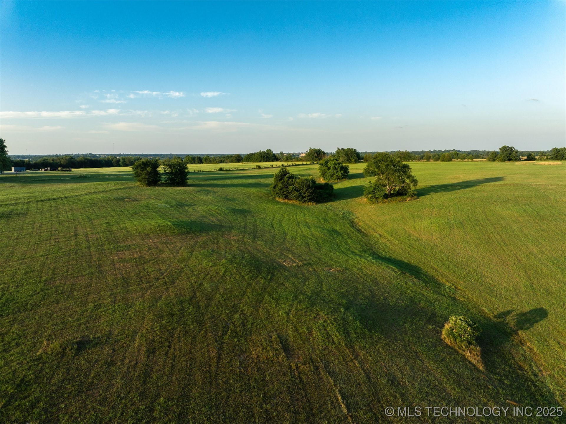 17022 W Grandview Road Tahlequah OK 74464