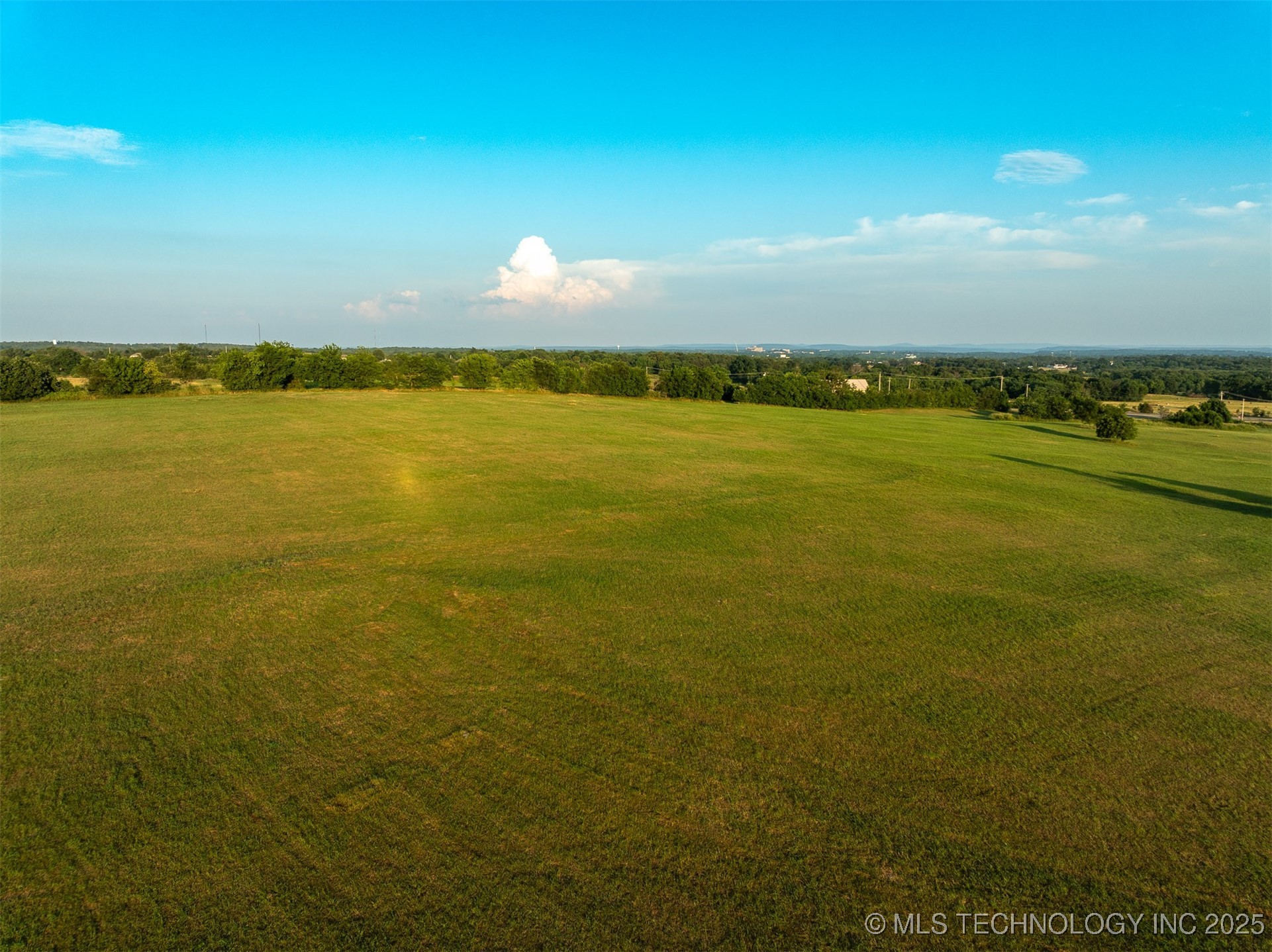17022 W Grandview Road Tahlequah OK 74464
