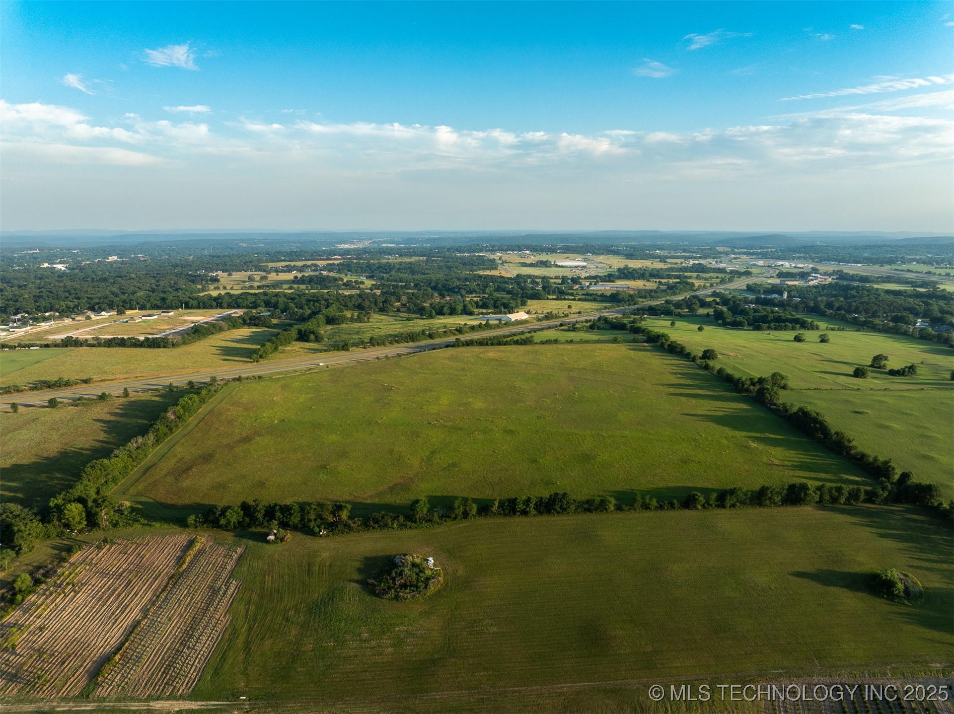 17022 W Grandview Road Tahlequah OK 74464