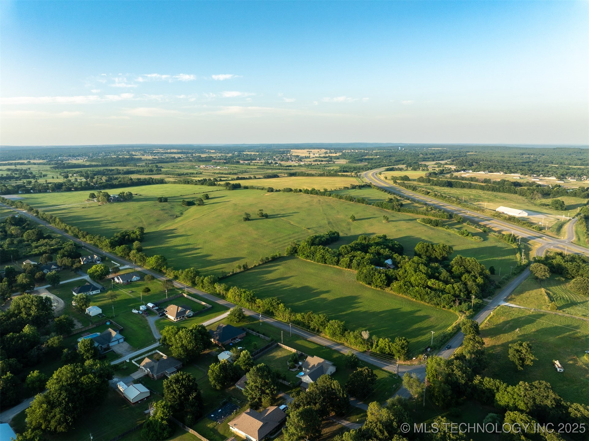 17022 W Grandview Road Tahlequah OK 74464