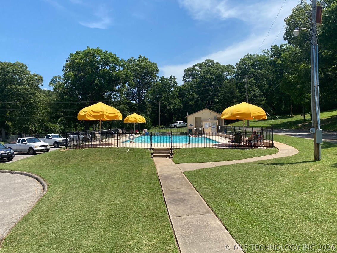 953 Pine Tree Road Kansas OK 74347