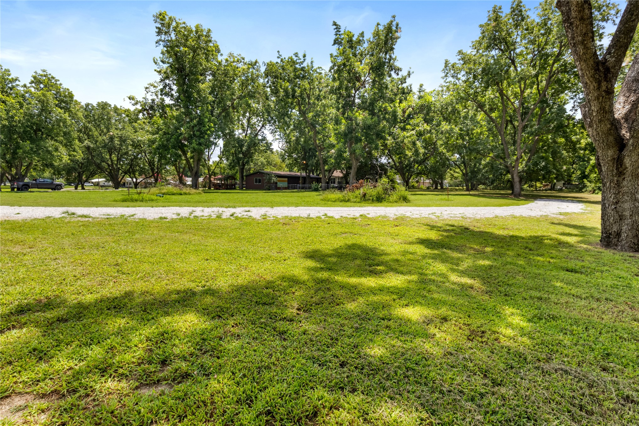 1 Saltsman Lane Eufaula OK 74432