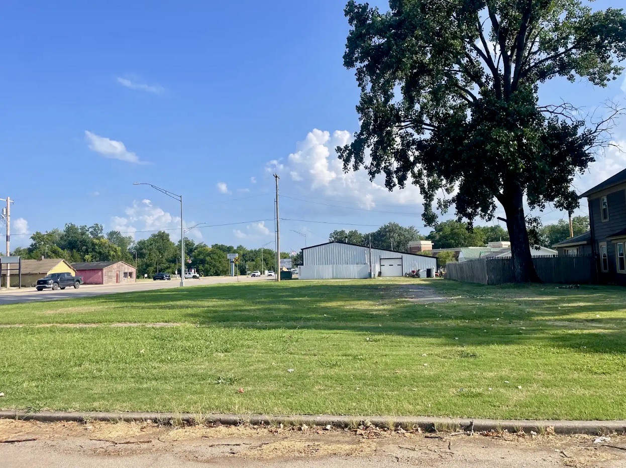 418 E 7th Street Dewey OK 74029