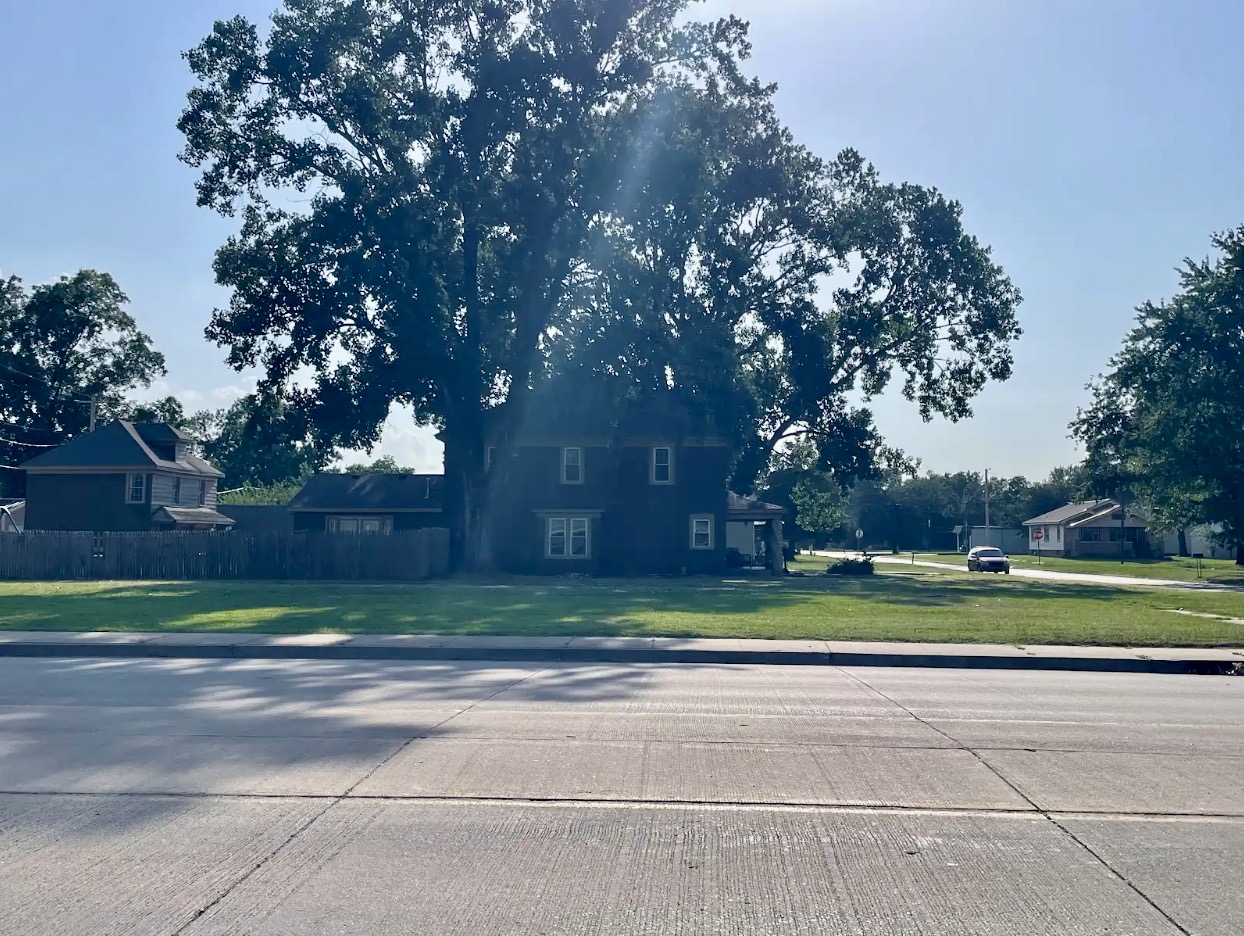 418 E 7th Street Dewey OK 74029