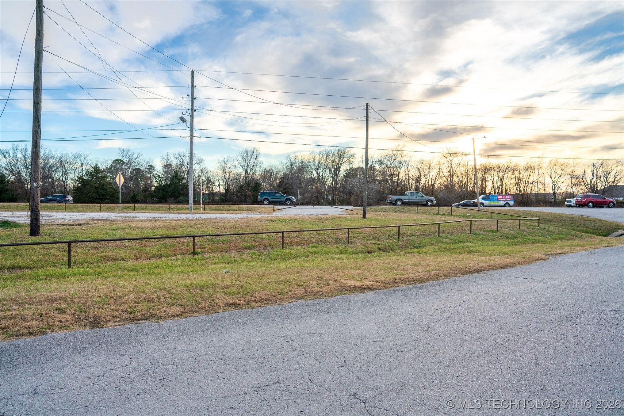 25901 E 51 Highway Broken Arrow OK 74014