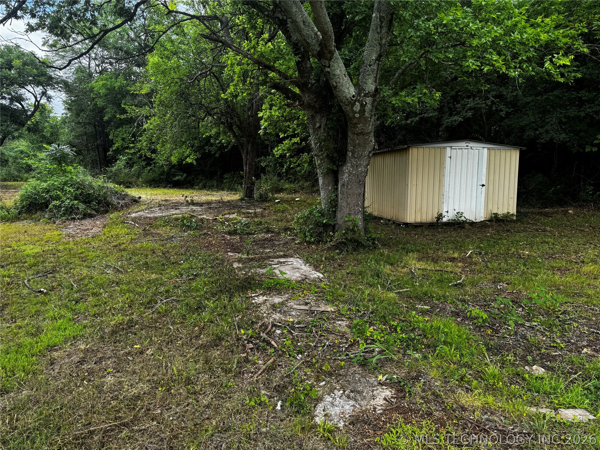 606 W 15th Street Tishomingo OK 73460