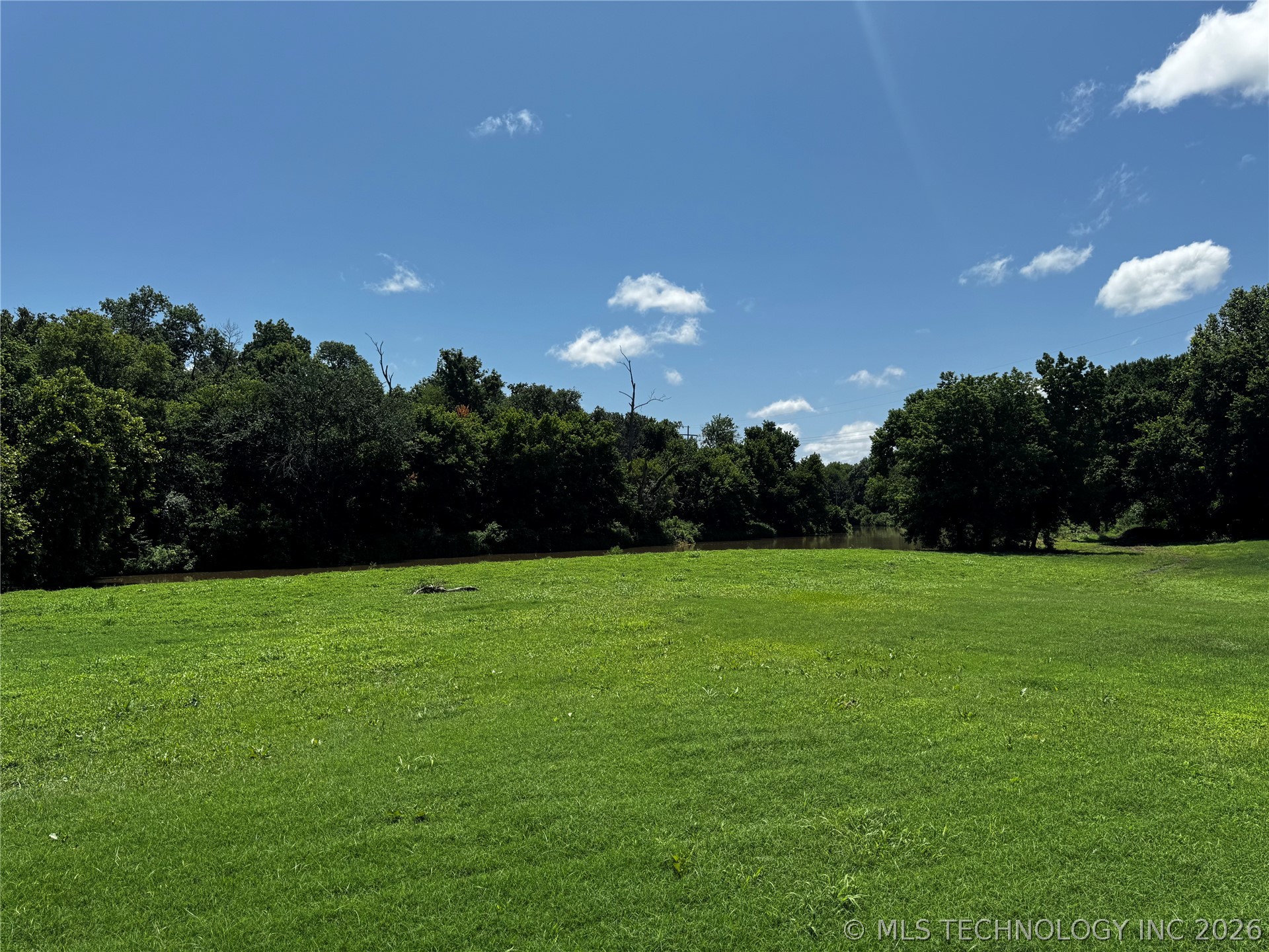 606 W 15th Street Tishomingo OK 73460