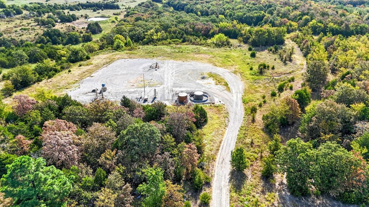 1 Double Springs Stuart OK 74570