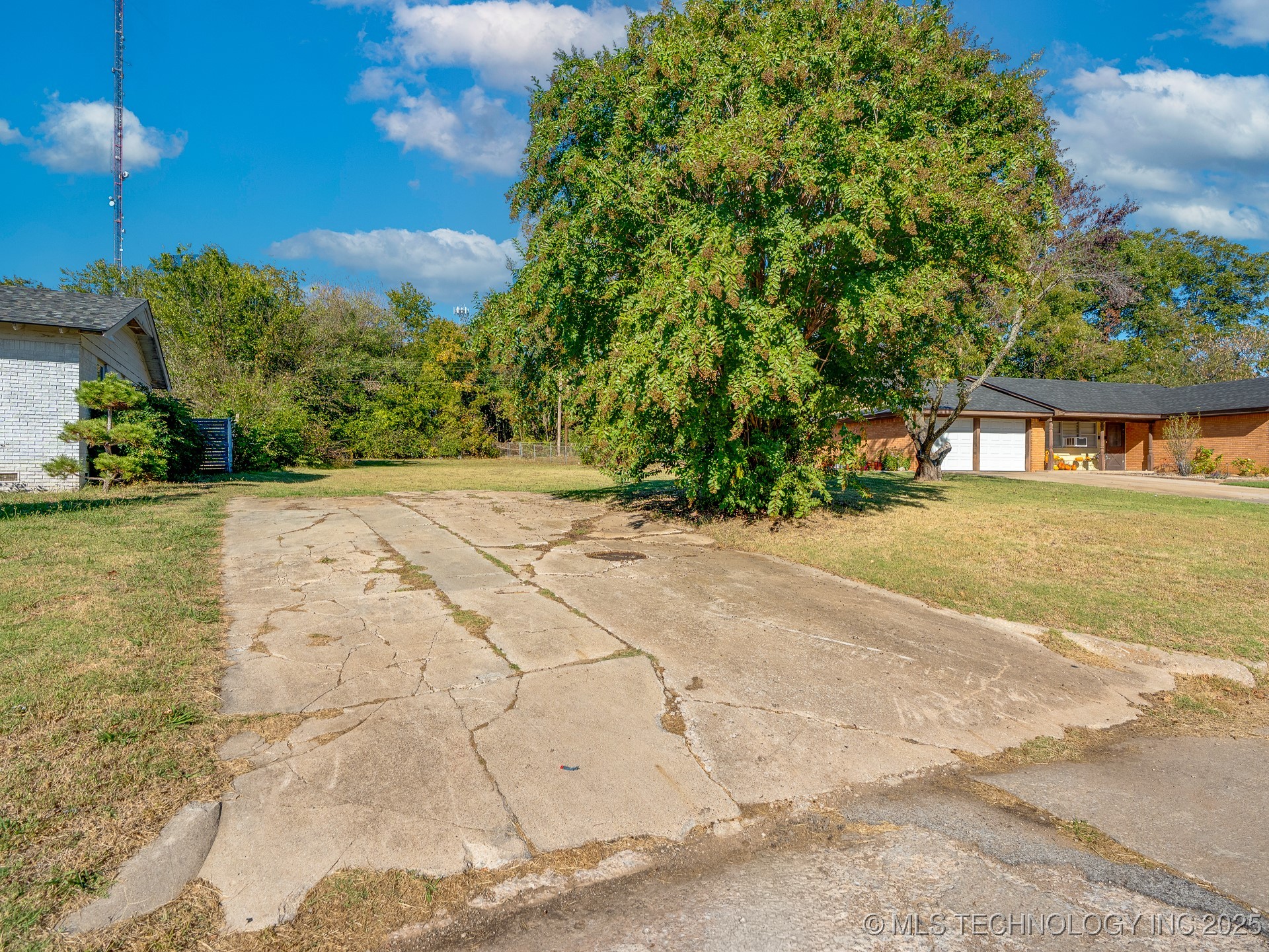908 W 22nd Ada OK 74820