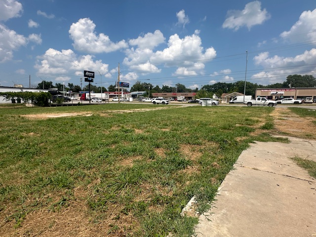 820 S Wood Drive Okmulgee OK 74447