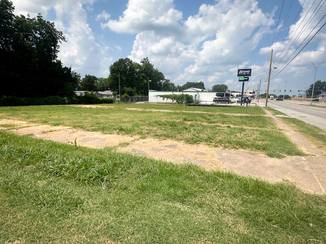 820 S Wood Drive Okmulgee OK 74447