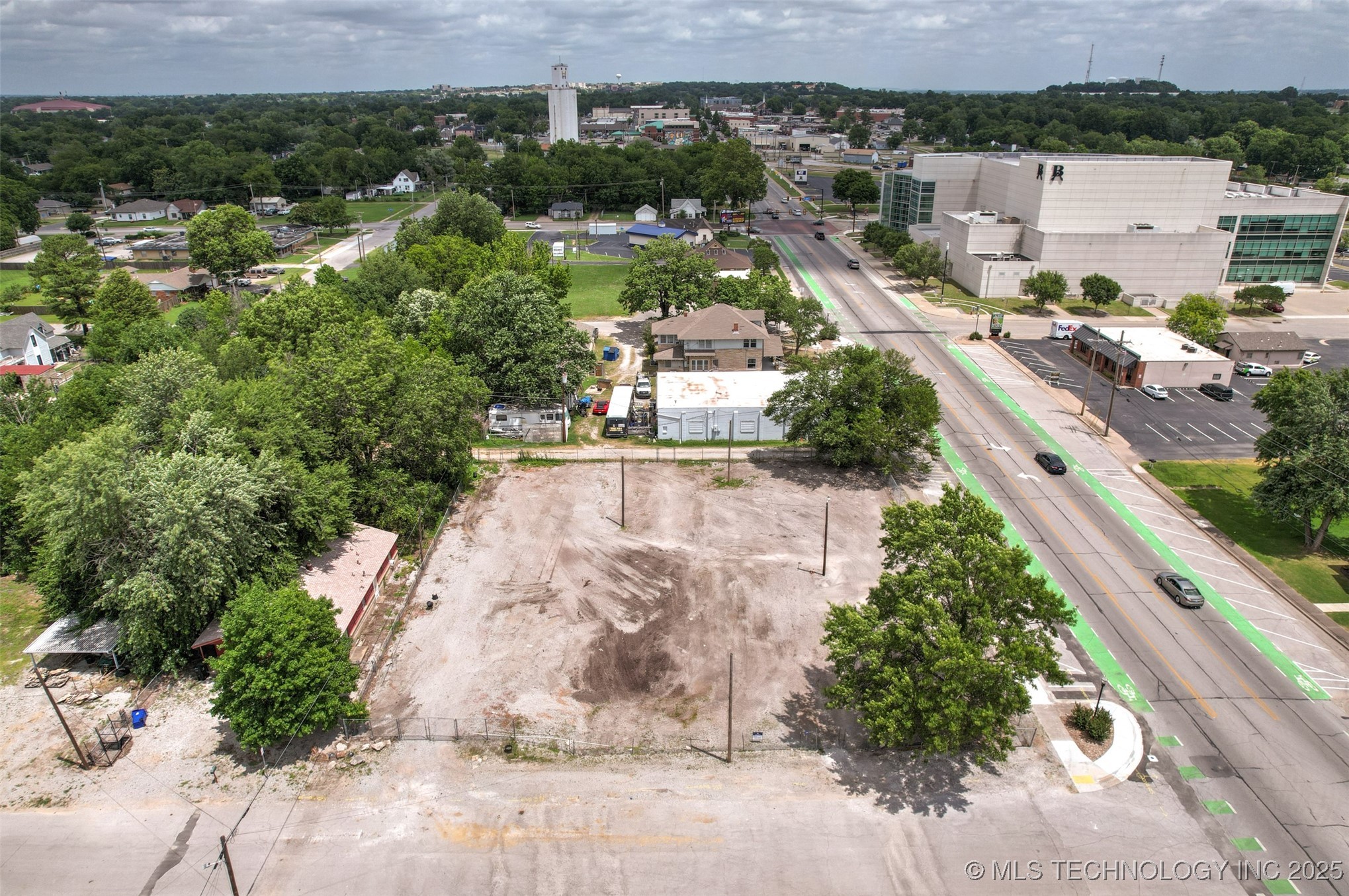 824 S Main Street Broken Arrow OK 74012