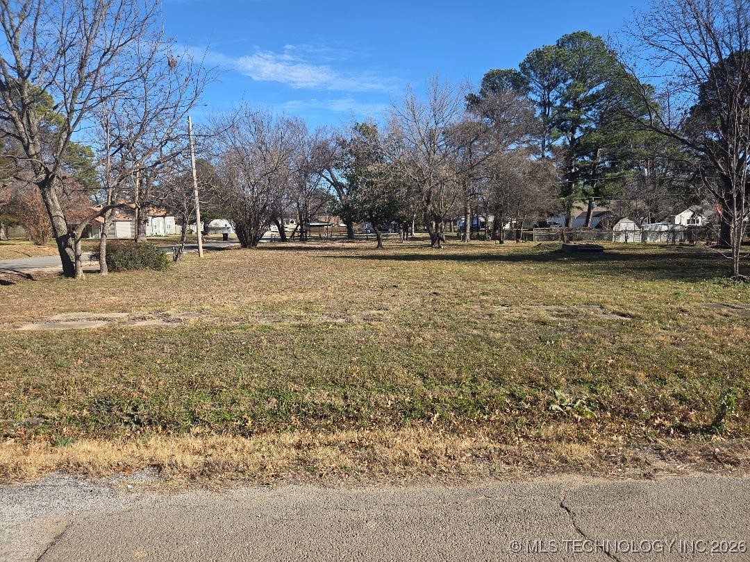 403 W Grand Eufaula OK 74432