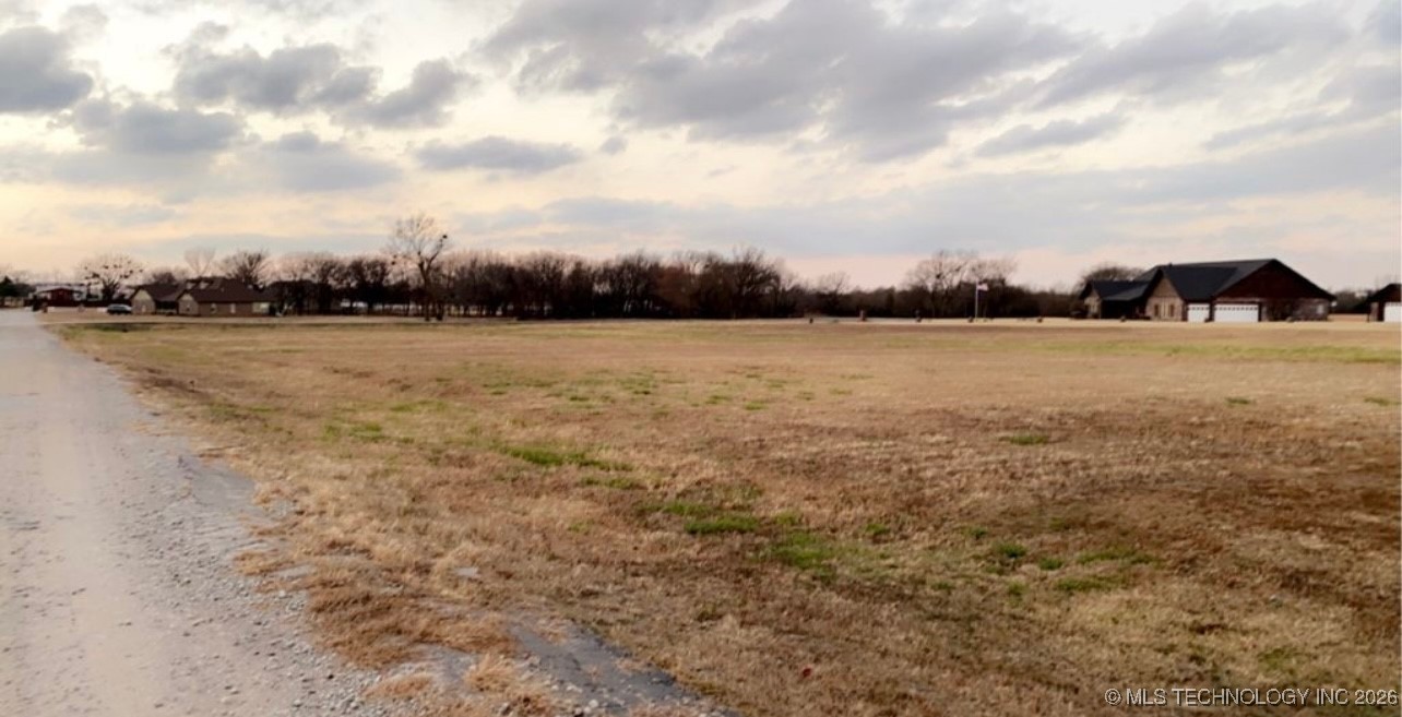 10 Red Bud Lane Morris OK 74445