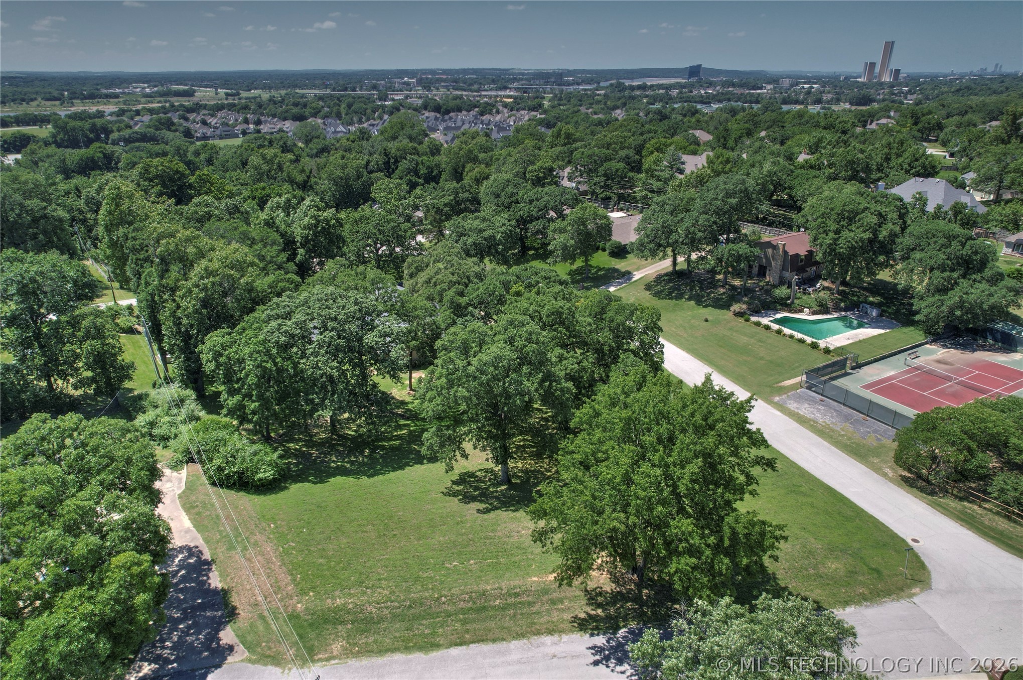E 104th Place Tulsa OK 74137