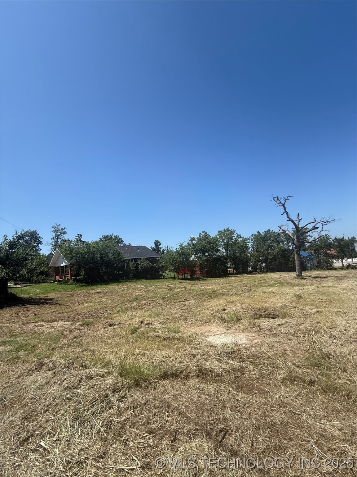 1220 Division Sulphur OK 73086