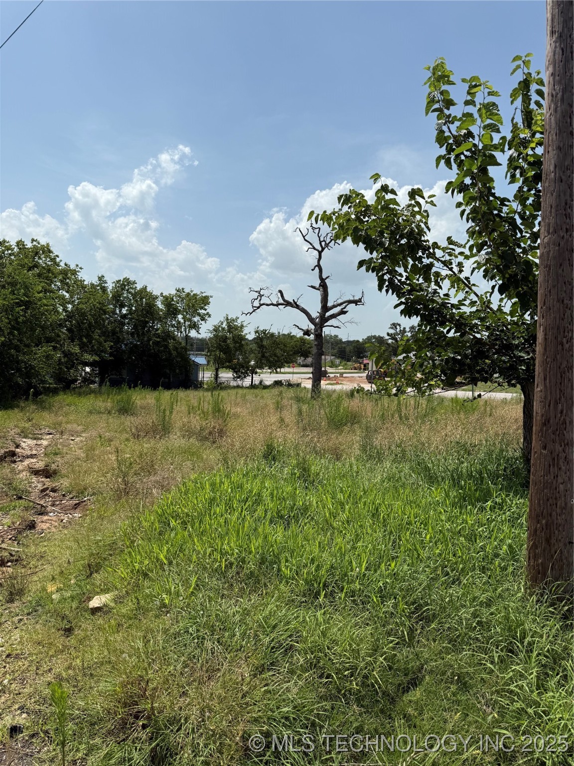 1220 Division Sulphur OK 73086