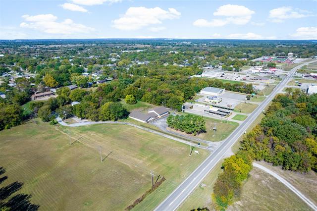 300 S Hwy 82 Highway S Locust Grove OK 74352
