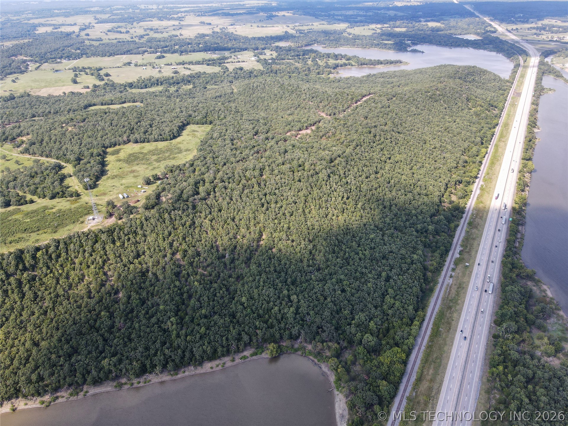 933 Higgins Road Eufaula OK 74442