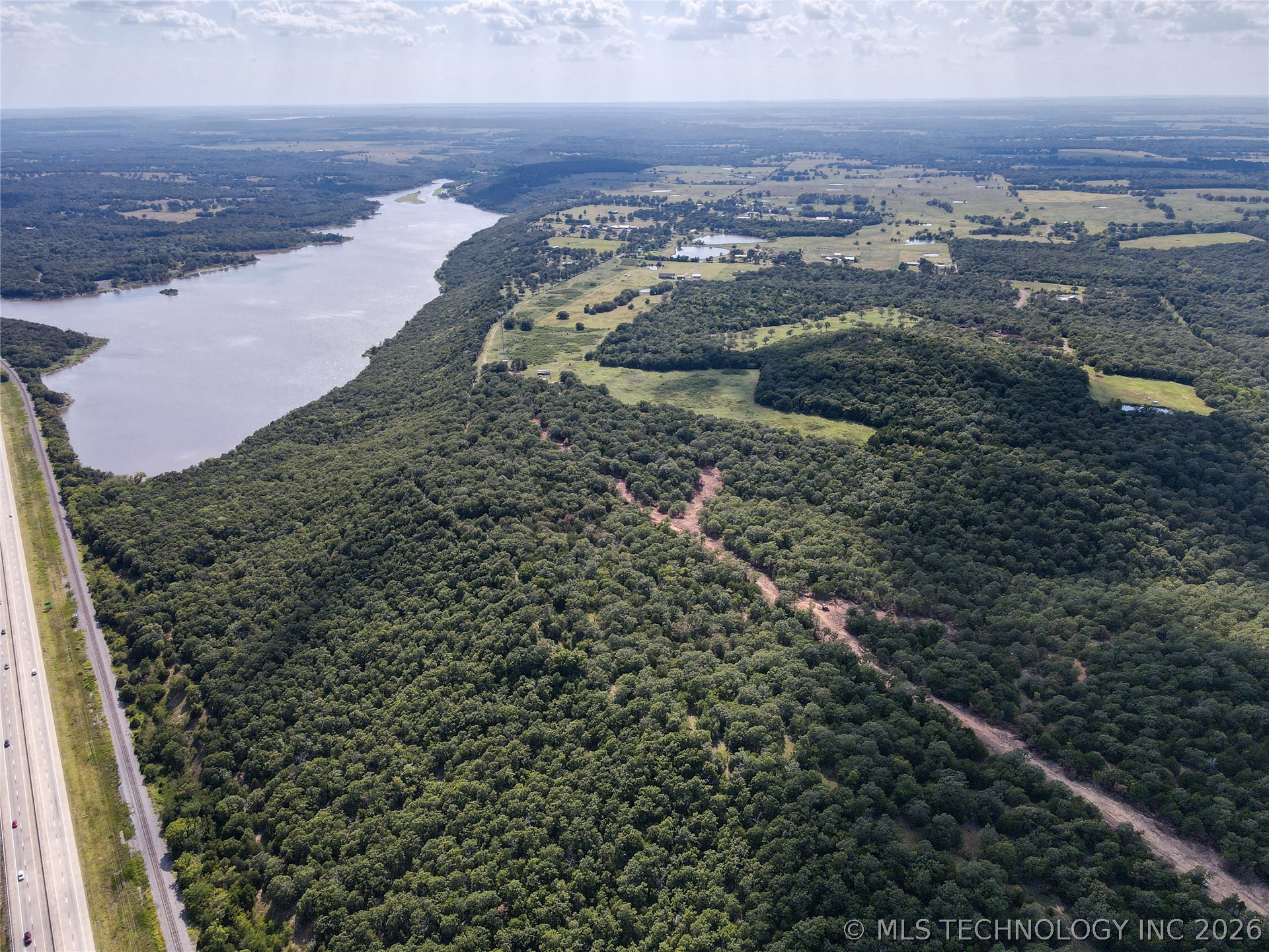933 Higgins Road Eufaula OK 74442