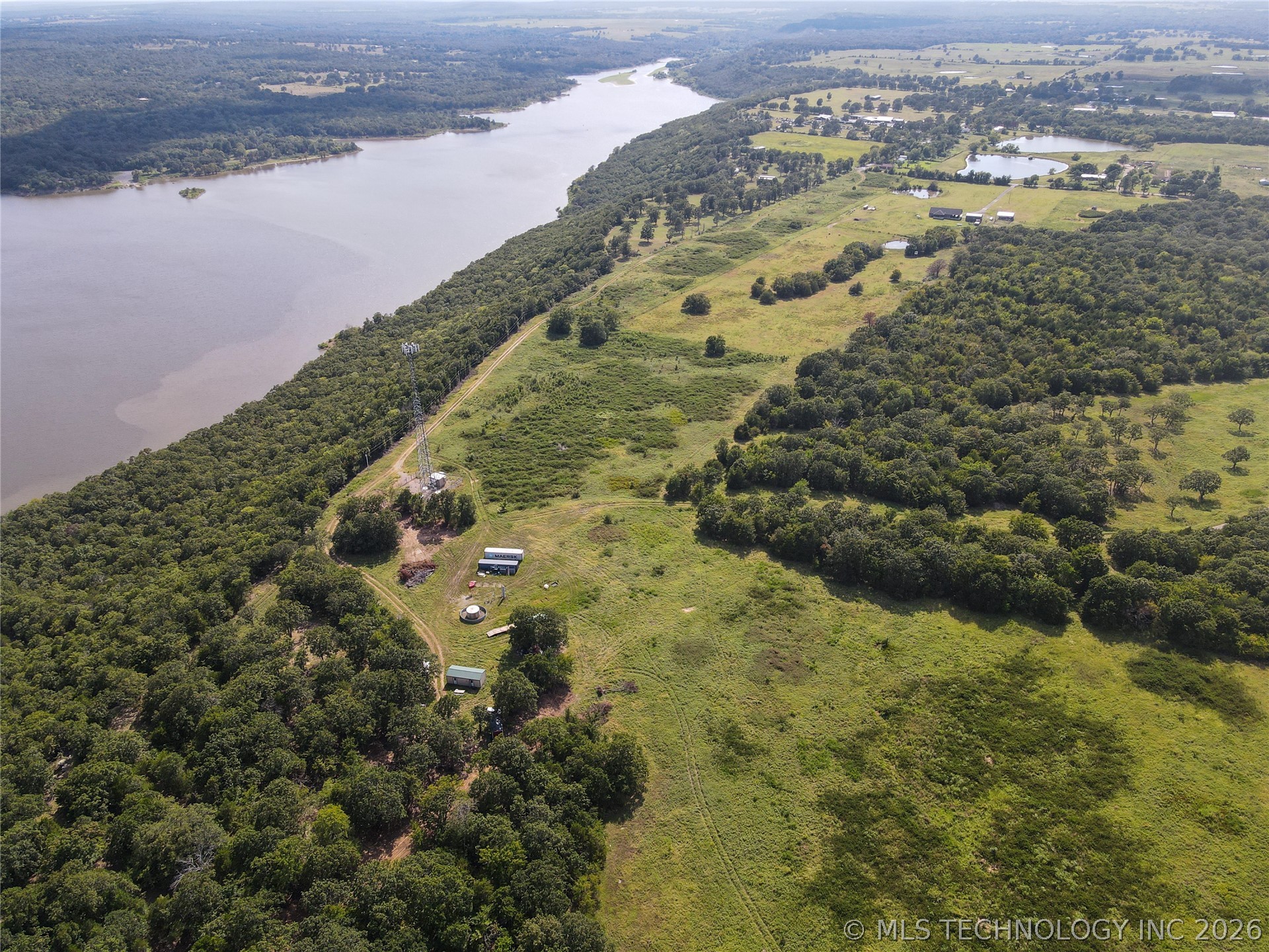 933 Higgins Road Eufaula OK 74442